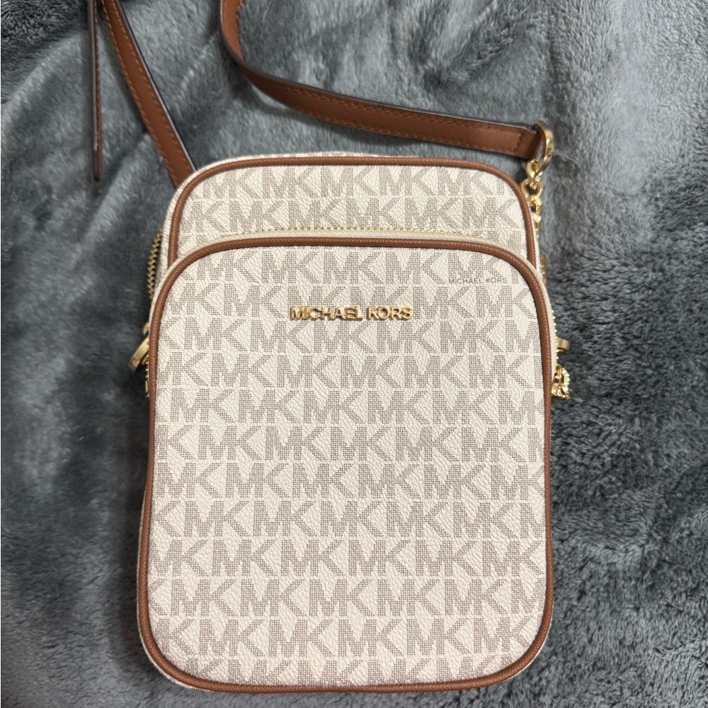Michael Kors Crossbody & Wallet